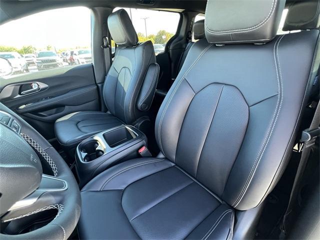 new 2026 Chrysler Pacifica car, priced at $40,987