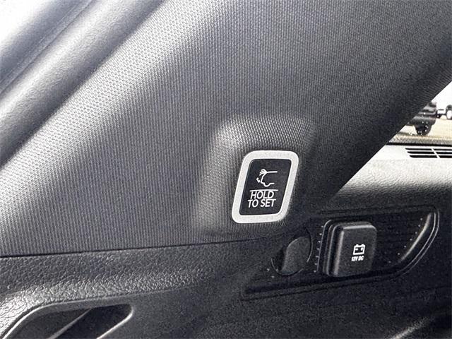 new 2025 Jeep Grand Cherokee car, priced at $39,620