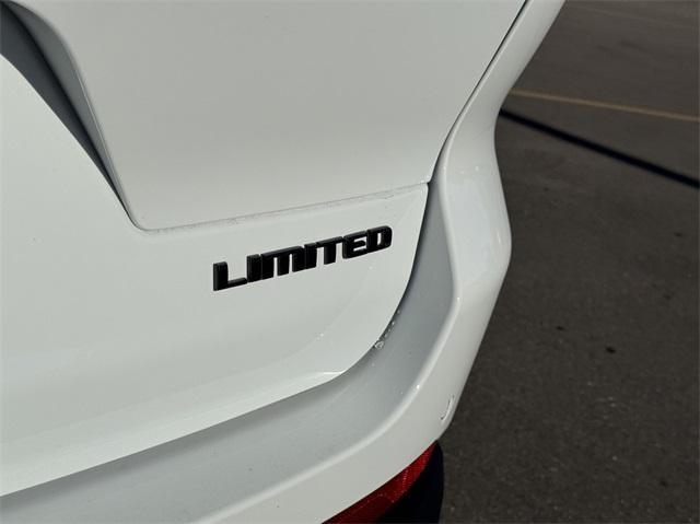 used 2025 Jeep Grand Cherokee L car