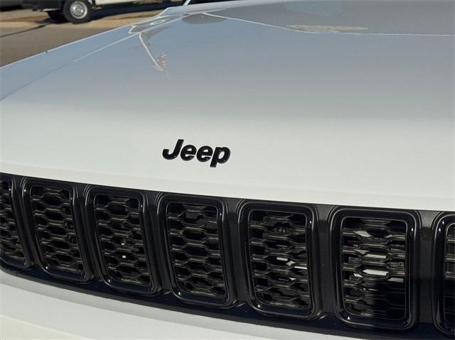 used 2025 Jeep Grand Cherokee L car