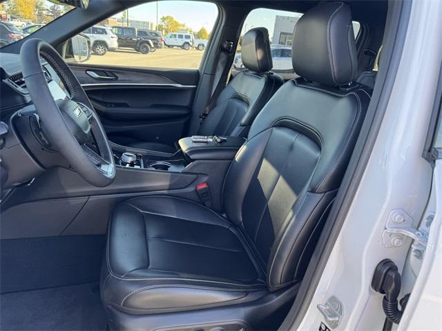 used 2025 Jeep Grand Cherokee L car