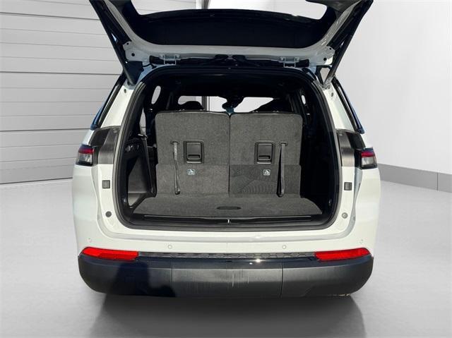 used 2025 Jeep Grand Cherokee L car