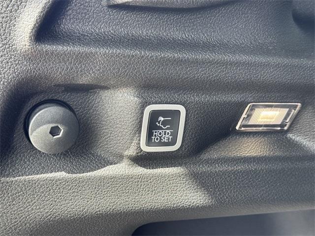 new 2025 Jeep Grand Cherokee L car, priced at $43,865