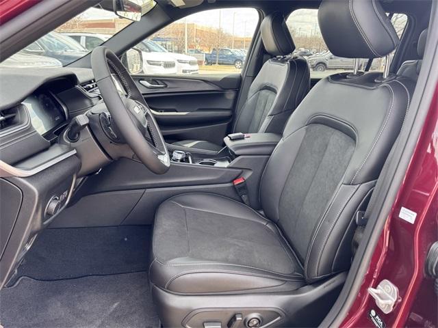 new 2025 Jeep Grand Cherokee L car, priced at $43,865