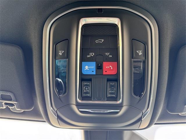 new 2025 Jeep Grand Cherokee L car, priced at $43,865