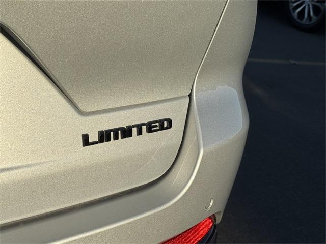 used 2025 Jeep Grand Cherokee car