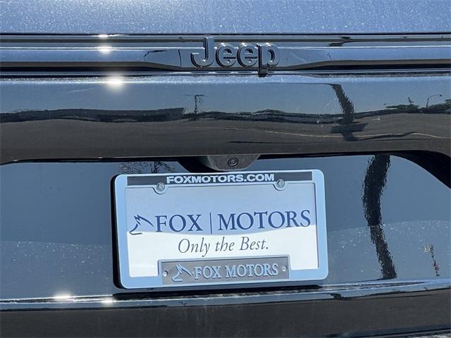 new 2025 Jeep Grand Cherokee car, priced at $43,938