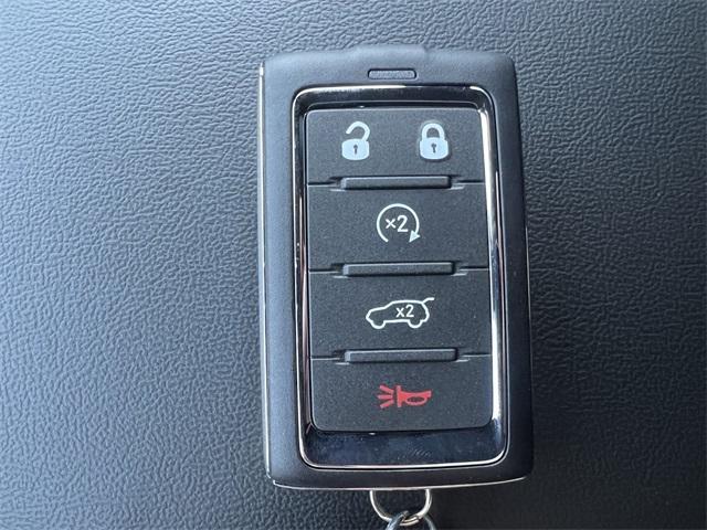 new 2025 Jeep Grand Cherokee car, priced at $43,938