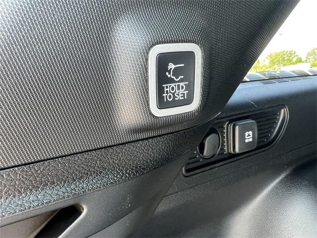 new 2025 Jeep Grand Cherokee car, priced at $43,938