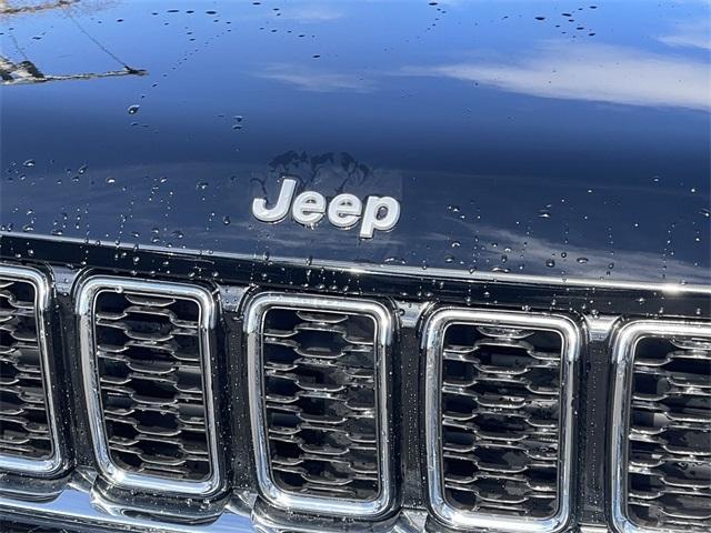 new 2024 Jeep Grand Cherokee car, priced at $44,483