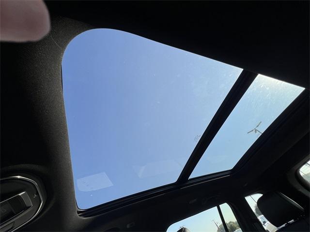 new 2025 Jeep Grand Cherokee car, priced at $44,208