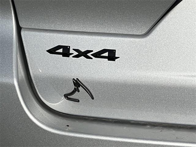 new 2025 Jeep Grand Cherokee car, priced at $44,208