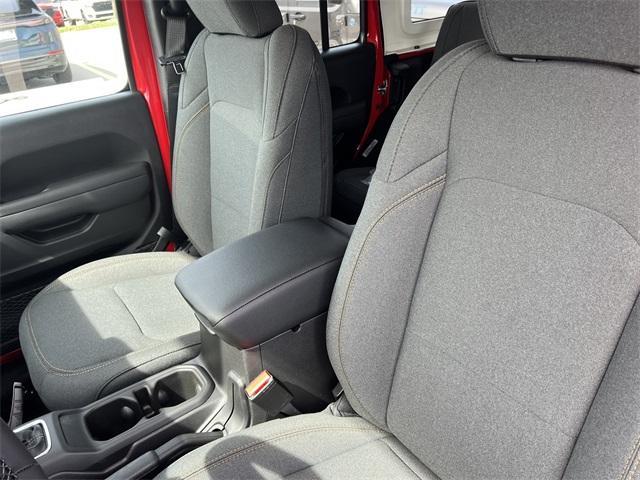 new 2025 Jeep Wrangler car, priced at $55,075