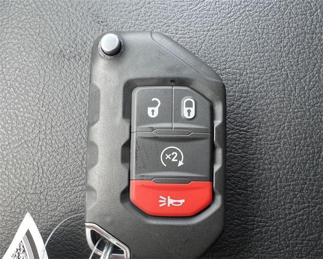 new 2025 Jeep Wrangler car, priced at $55,075