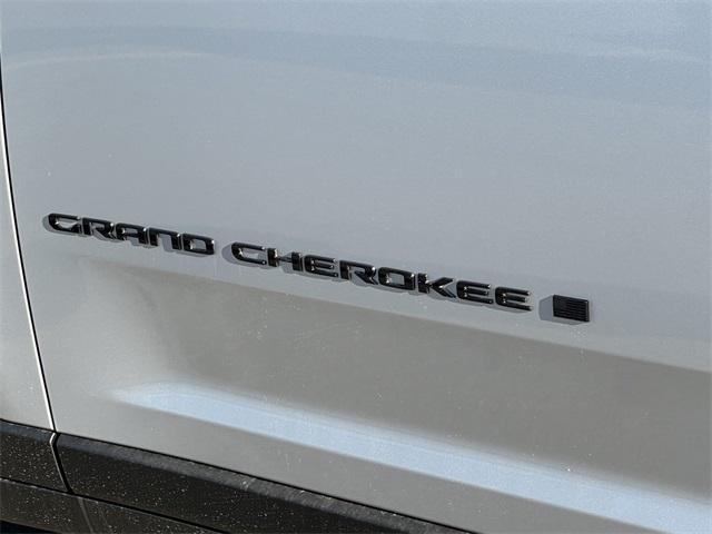 new 2025 Jeep Grand Cherokee car, priced at $41,945