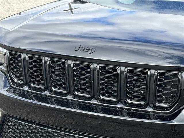 new 2025 Jeep Grand Cherokee car, priced at $46,530