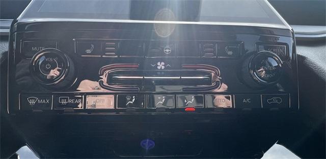 new 2025 Jeep Grand Cherokee car, priced at $52,735