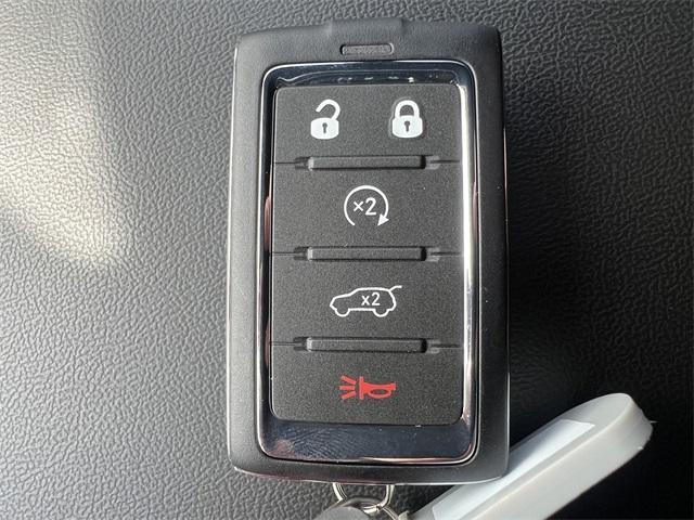 new 2025 Jeep Grand Cherokee car, priced at $52,735