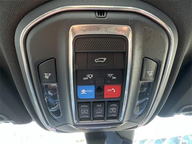 new 2025 Jeep Grand Cherokee car, priced at $48,208