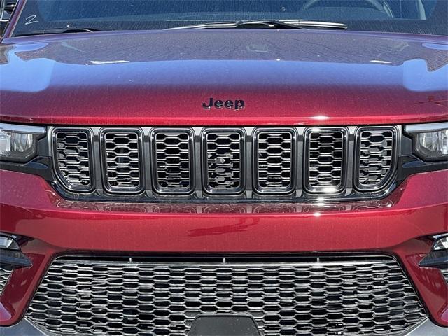 new 2025 Jeep Grand Cherokee car, priced at $48,208
