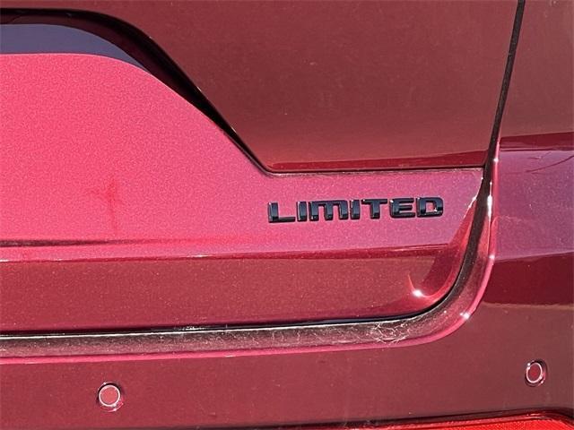 new 2025 Jeep Grand Cherokee car, priced at $48,208