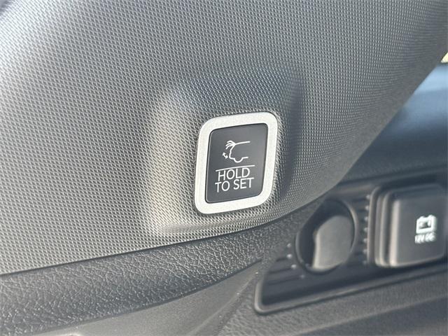 new 2025 Jeep Grand Cherokee car, priced at $48,333