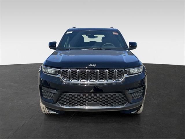 new 2025 Jeep Grand Cherokee car, priced at $43,970