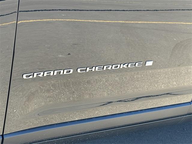 new 2025 Jeep Grand Cherokee car, priced at $43,970