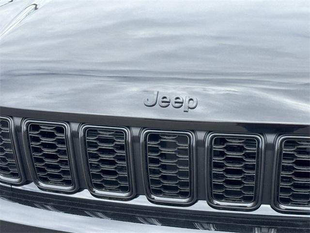 new 2024 Jeep Grand Cherokee L car