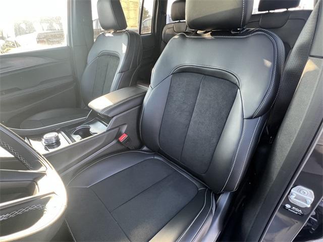 new 2025 Jeep Grand Cherokee car, priced at $43,938