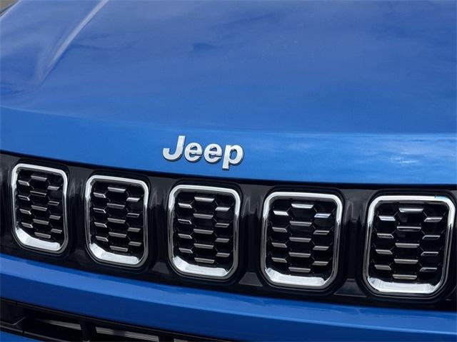 used 2025 Jeep Compass car