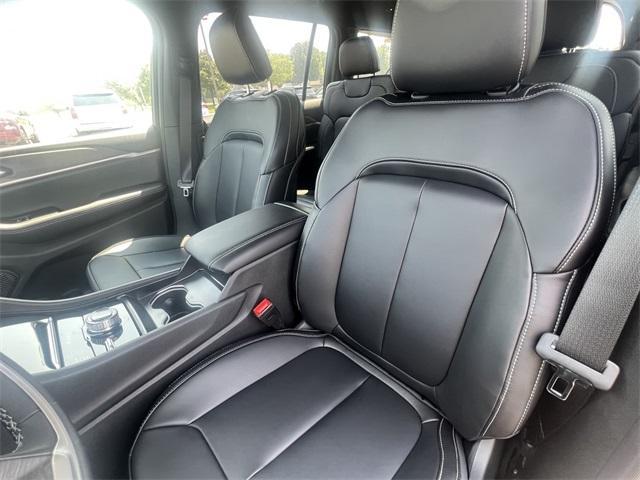 new 2025 Jeep Grand Cherokee L car, priced at $43,655