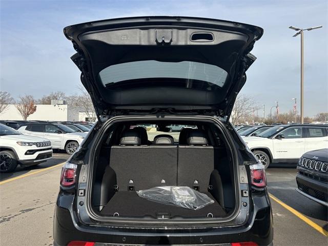 used 2025 Jeep Compass car