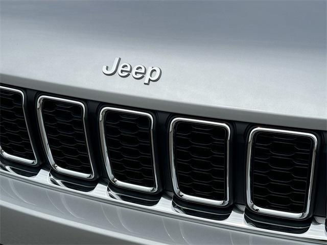 new 2024 Jeep Grand Cherokee car, priced at $41,062