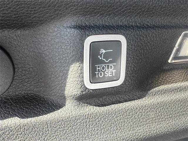 new 2025 Jeep Grand Cherokee L car, priced at $45,648