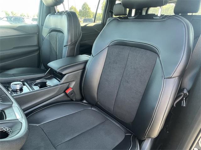 new 2025 Jeep Grand Cherokee L car, priced at $45,648