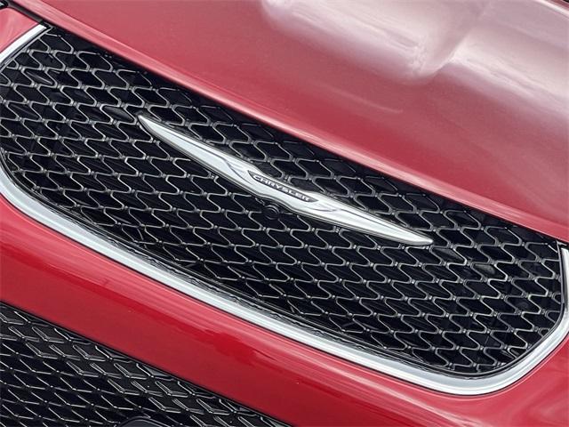 new 2026 Chrysler Pacifica car, priced at $43,433