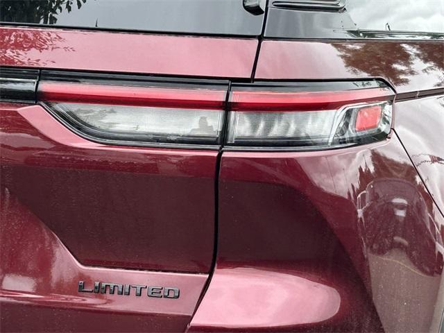 new 2025 Jeep Grand Cherokee car, priced at $46,208