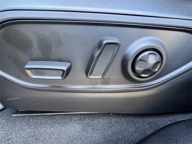 new 2025 Jeep Grand Cherokee car, priced at $43,938