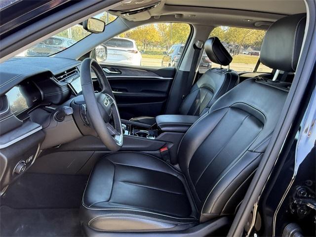 used 2023 Jeep Grand Cherokee car, priced at $31,606