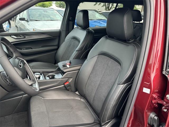 new 2024 Jeep Grand Cherokee L car, priced at $46,804