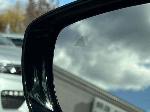 new 2026 Chrysler Pacifica car, priced at $43,433