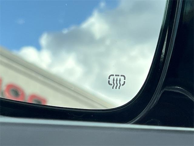 new 2026 Chrysler Pacifica car, priced at $43,433