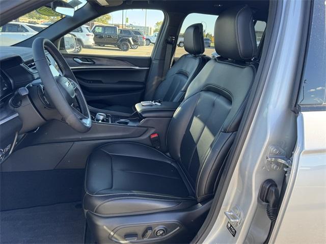 used 2025 Jeep Grand Cherokee L car