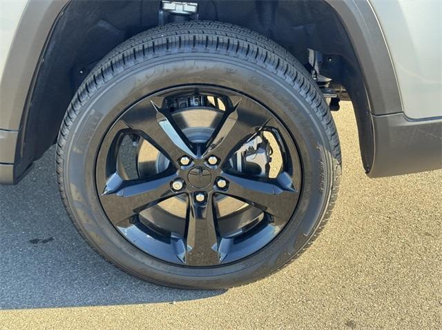 used 2025 Jeep Grand Cherokee L car