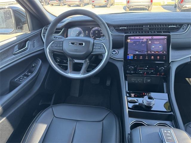 used 2025 Jeep Grand Cherokee L car