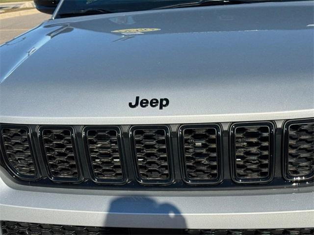 used 2025 Jeep Grand Cherokee L car