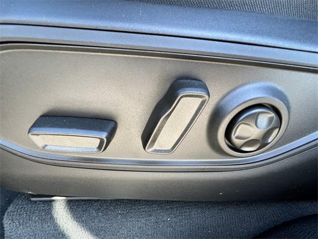 new 2025 Jeep Grand Cherokee car, priced at $46,188