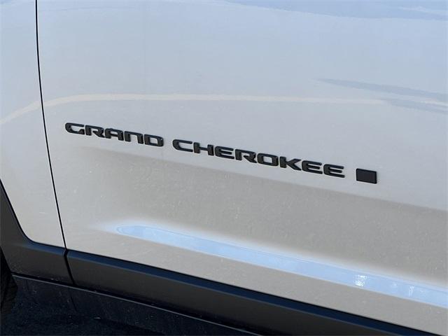 new 2025 Jeep Grand Cherokee car, priced at $43,938