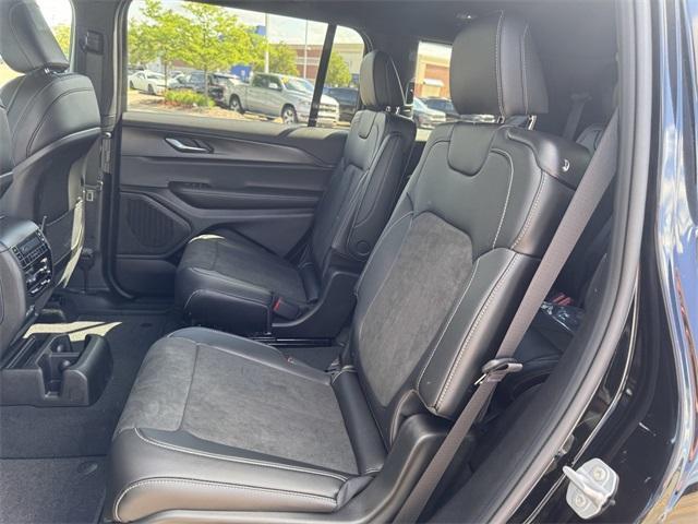 new 2025 Jeep Grand Cherokee L car, priced at $43,865